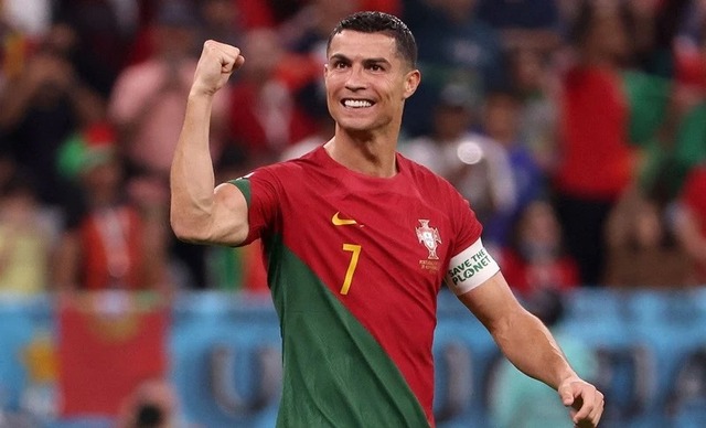 H&eacute; lộ Top 10 cầu thủ ghi b&agrave;n giỏi nhất năm 2023: Ronaldo ở tuổi 38 vẫn đứng đầu, Messi kh&ocirc;ng c&oacute; t&ecirc;n - Ảnh 4.
