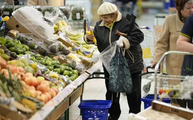 Tài chính không ổn định, 38% người châu Âu không đủ ba bữa một ngày