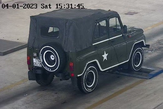 Hà Nội: Xe Jeep, xe UAZ không phông bạt chở khách du lịch quanh thành phố - Ảnh 6.