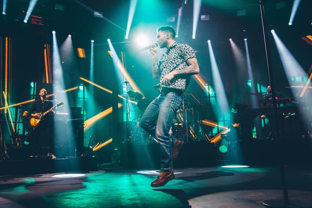 Cảm gi&aacute;c sẽ thế n&agrave;o khi nghe bản t&igrave;nh ca l&atilde;ng mạn nhất của Maroon 5 - She Will Be Loved dưới &aacute;nh ho&agrave;ng h&ocirc;n Ph&uacute; Quốc? - Ảnh 3.