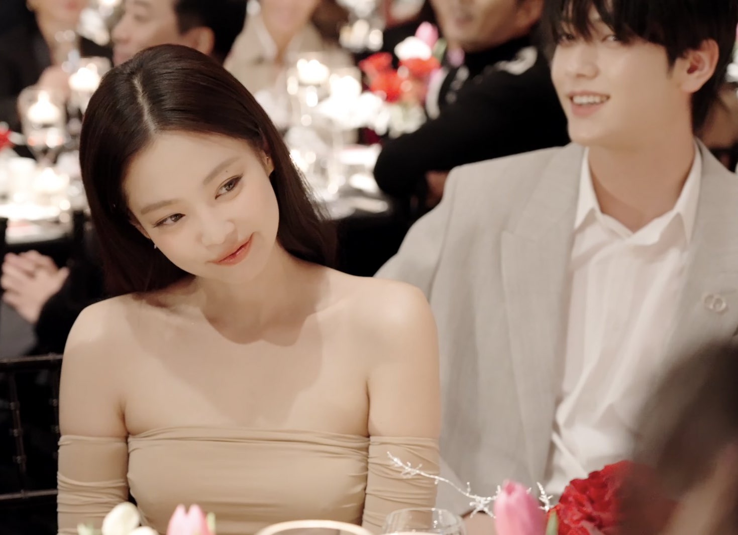 Jennie (BLACKPINK) and two contrasting moods next to male idols