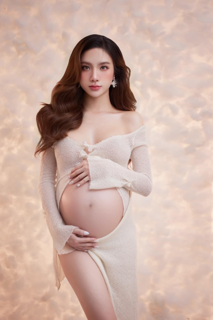 Sao nữ Vbiz thông báo mang bầu song thai, khoe ảnh nét căng ở tháng cuối thai kỳ - Ảnh 2.