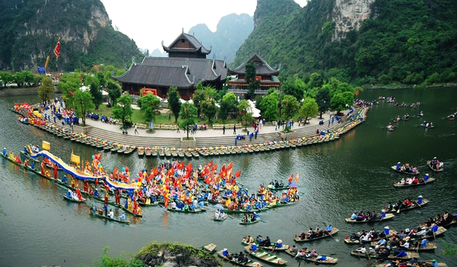 Danh thắng Tr&agrave;ng An th&agrave;nh s&acirc;n khấu thực cảnh - Ảnh 1.
