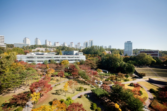 Ngôi trường thần tiên thuộc top 15 Hàn Quốc: Khuôn viên xinh như vườn thượng uyển, quá nhiều thứ để mê! - Ảnh 2.