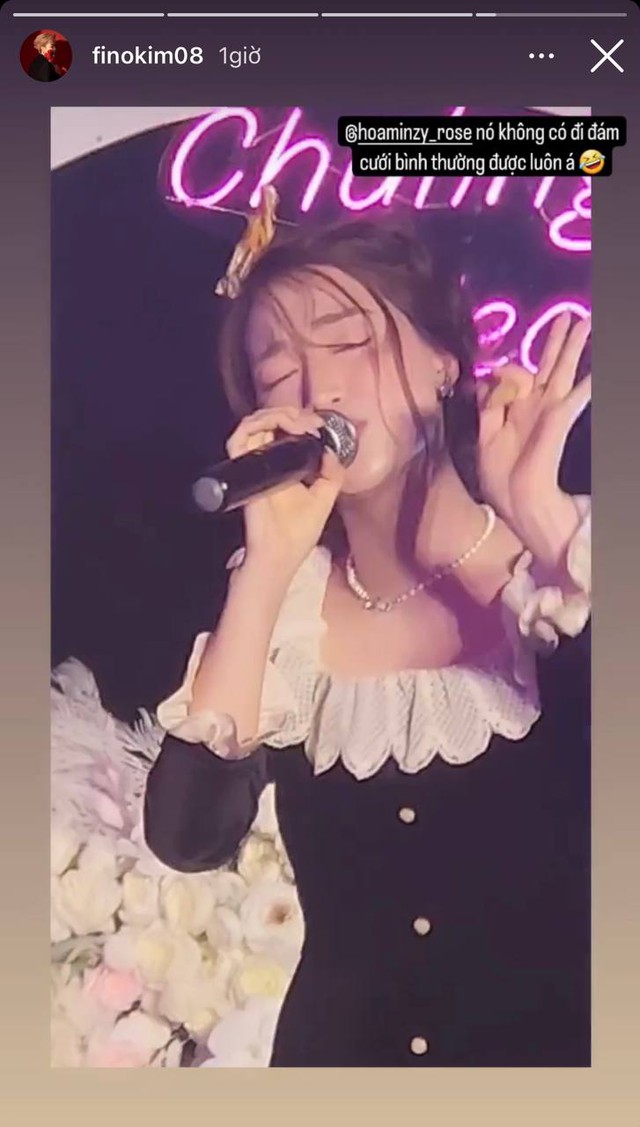 Hòa Minzy rủ Hương Giang đại náo đám cưới: Gắn đùi gà lên đầu khoe giọng khiến 1 nhạc sĩ phải bó tay độ lầy - Ảnh 6.