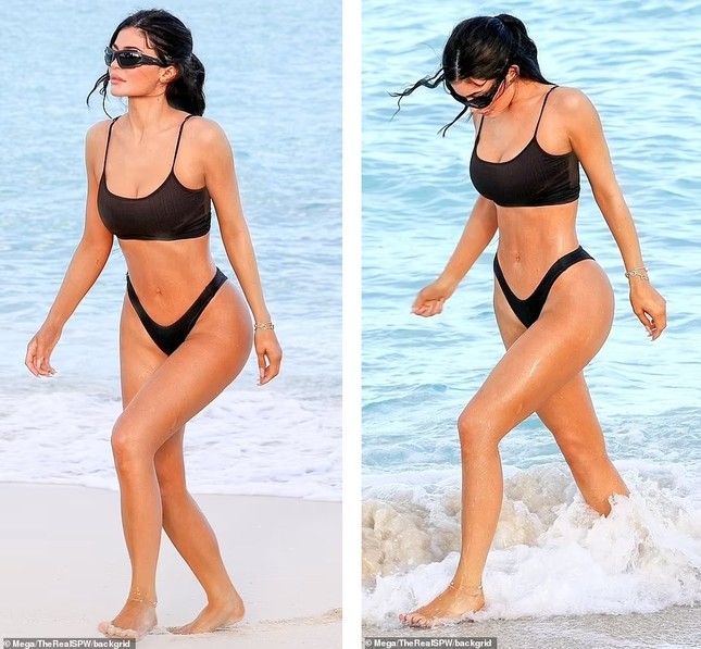 Vóc dáng đồng hồ cát của Kylie Jenner khi diện bikini - Ảnh 1.