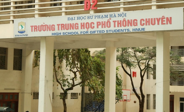 NÓNG: 3/4 trường chuyên hot nhất Hà Nội công bố chỉ tiêu tuyển sinh vào lớp 10 năm học 2023 - 2024 - Ảnh 4.