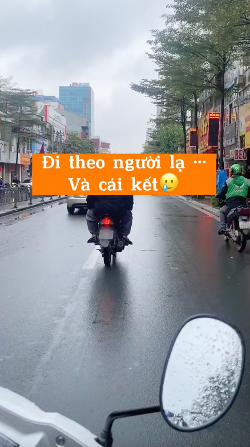 Đi theo người lạ trên TikTok - trào lưu châm ngòi cho loạt tranh cãi: Hồi bé được dạy không đi theo người lạ cơ mà? - Ảnh 1.