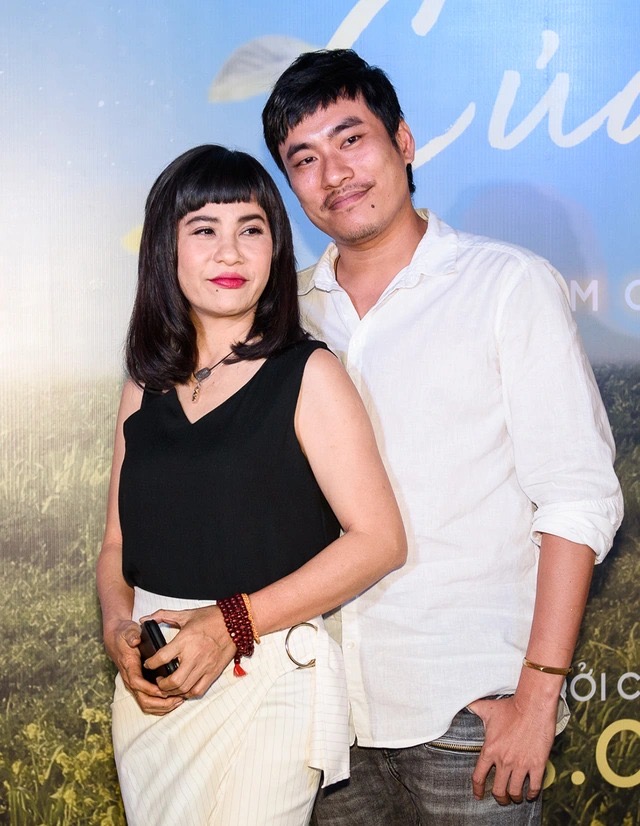 Chuyện tình chị - em trong showbiz Việt: Lệ Quyên - Lâm Bảo Châu dính như sam, 1 cặp đôi đã toang sau hơn thập kỷ - Ảnh 7.
