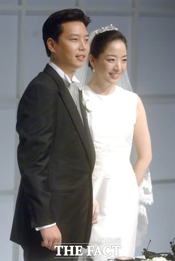 Nàng dâu gia tộc Hyundai lấn át Lee Young Ae: MC đẹp nổi trội, cưới vội mặc thị phi và cái bẫy sau cánh cổng hào môn - Ảnh 7.