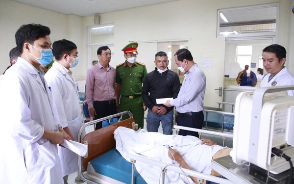 Vụ tai nạn thảm khốc ở Quảng Nam: Nạn nhân 87 tuổi ngưng tim, gia đình xin đưa về nhà - Ảnh 1.