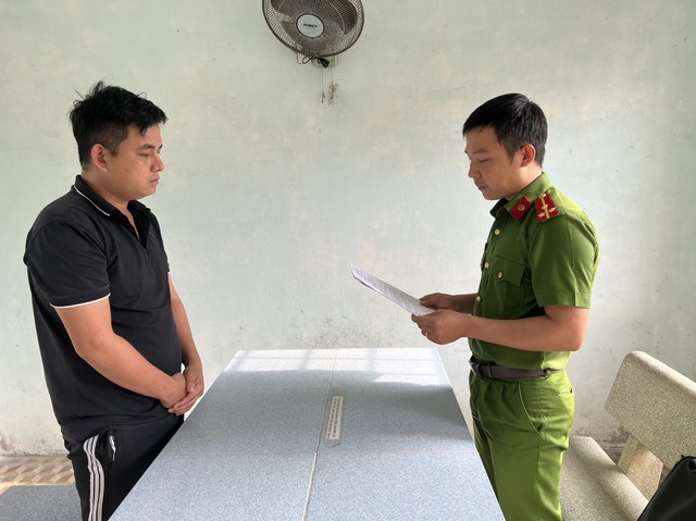 Thêm giám đốc, cán bộ Trung tâm đăng kiểm ở Đà Nẵng bị bắt - Ảnh 2.