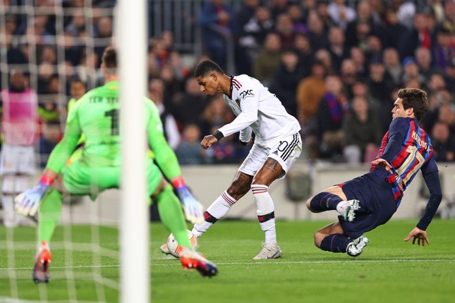 Marcus Rashford rực sáng, MU cầm chân Barca tại Camp Nou - Ảnh 3.