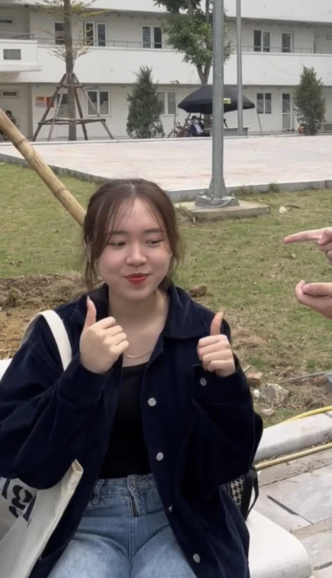 Được mệnh danh l&agrave; trường nh&agrave; người ta, sinh vi&ecirc;n Ngoại giao đỉnh cỡ n&agrave;o m&agrave; trả lời loạt c&acirc;u hỏi h&oacute;c b&uacute;a dễ như ăn kẹo? - Ảnh 2.