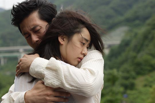 Loạt mỹ nhân Hàn đóng vai mù xuất sắc nhất: Song Hye Kyo quá đẹp nhưng khó vượt qua cái tên cuối - Ảnh 3.