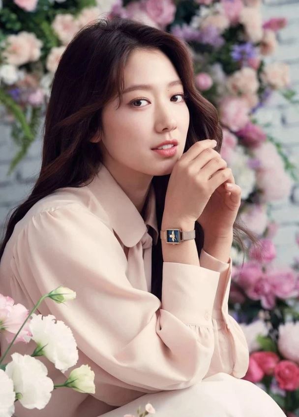 Park Shin Hye gây bất ngờ với bộ ảnh sinh nhật: Nhan sắc bà mẹ 1 con 33 tuổi mà như thiếu nữ 20 - Ảnh 11.