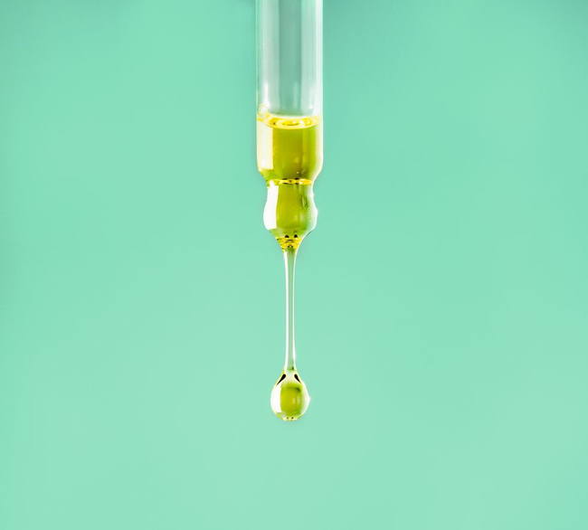 Thời điểm dùng serum phát huy tối đa hiệu quả cho da mụn, da dầu, da lão hóa - Ảnh 3.