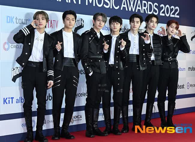 Thảm đỏ Circle Chart Music Awards: Karina - Sullyoon đọ sắc cực gắt với thành viên hụt BLACKPINK, 1 nữ thần Kpop gen 2 bất ngờ bị dìm visual - Ảnh 17.