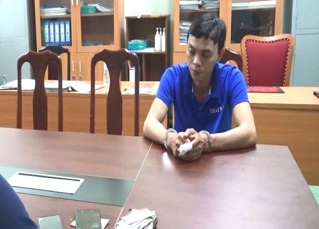 Bắt đối tượng đột nhập ph&ograve;ng ngủ, giết người đang say giấc rồi bỏ trốn - Ảnh 1.
