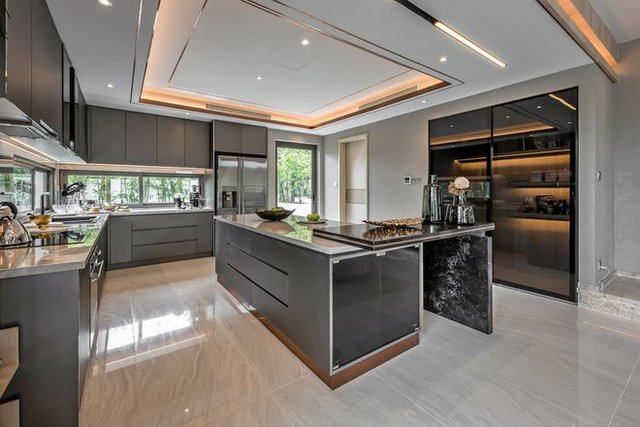 Biệt thự hơn 300m2, tốn gần 8 tỷ với thiết kế sang trọng, view c&oacute; hồ c&oacute; vườn tho&aacute;ng m&aacute;t - Ảnh 6.