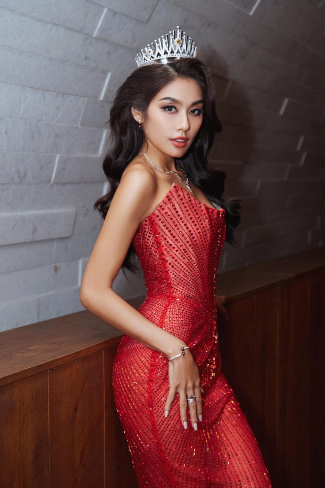 Thảo Nhi Lê còn cơ hội nào để thi đấu quốc tế nếu mất suất ở Miss Universe? - Ảnh 3.