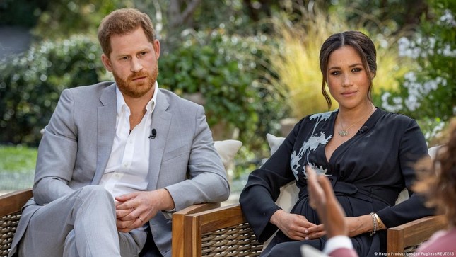 Meghan Markle than v&atilde;n kh&ocirc;ng c&oacute; tiền - Ảnh 1.