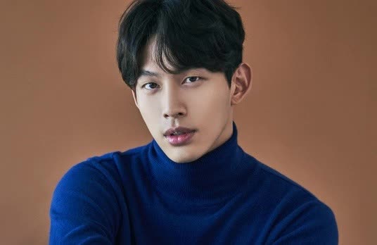 Diễn biến bất ngờ vụ sao nam bị kiện phải bồi thường gần 1 tỷ đồng vì ngoại tình với phụ nữ có gia đình - Ảnh 2.