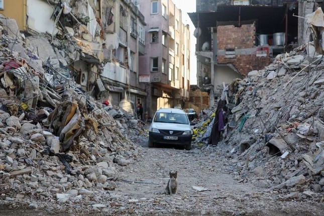 Những thiên đường sụp đổ sau trận động đất kinh hoàng ở Thổ Nhĩ Kỳ - Ảnh 1.