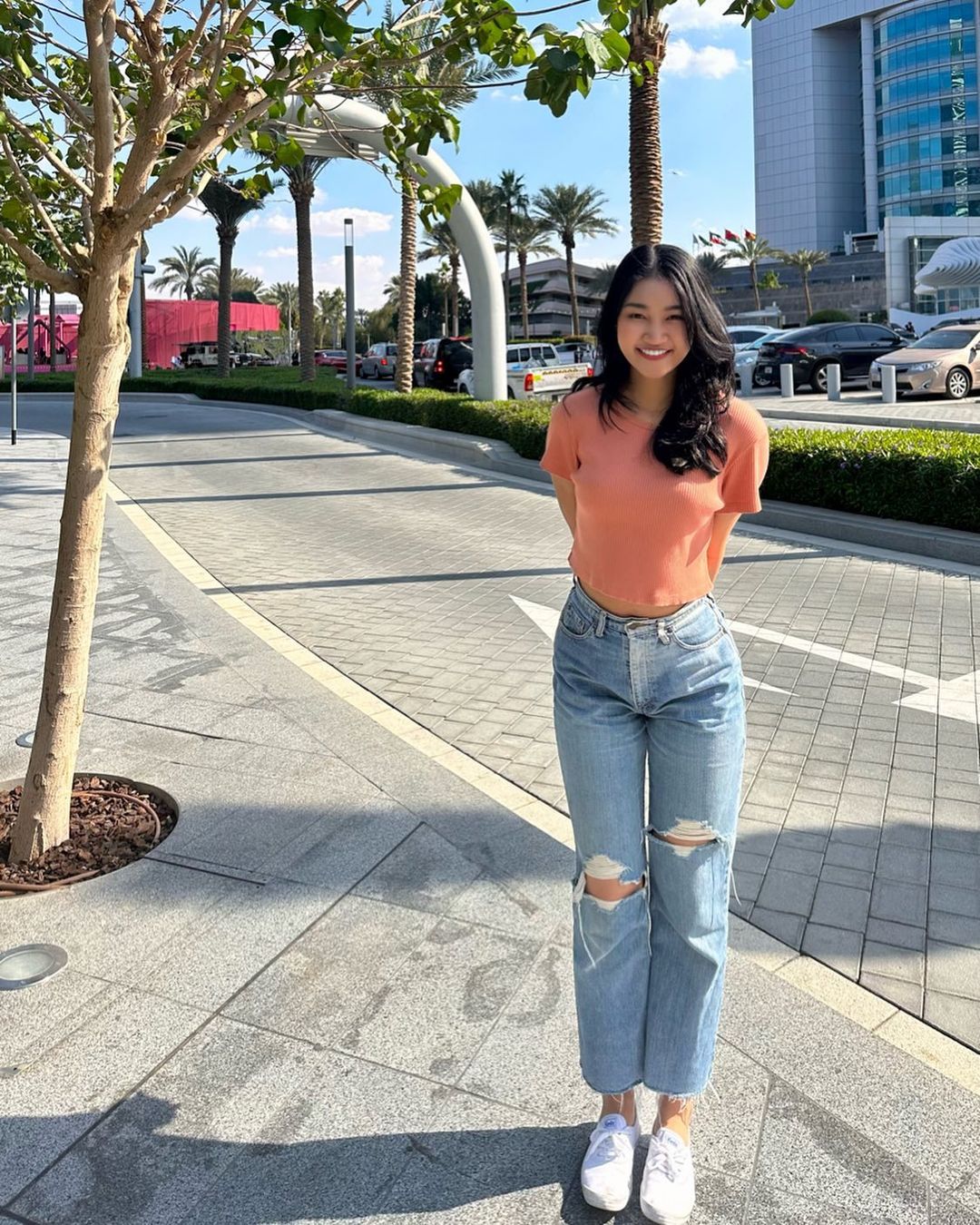 Cách chọn quần jeans theo dáng người giúp giấu nhược điểm - Ảnh 7. Cách chọn quần jeans theo dáng người giúp giấu nhược điểm - Ảnh 7.