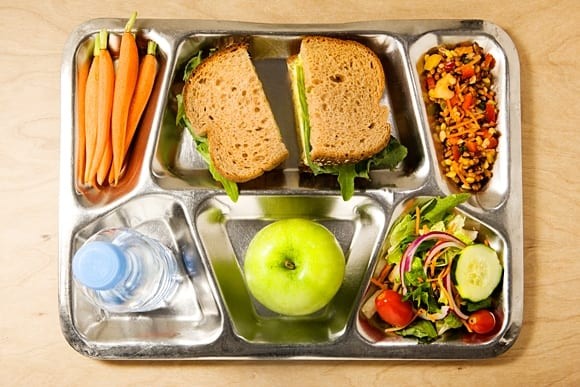 Mỹ cắt giảm khẩu phần ăn của học sinh giúp giảm chỉ số BMI - Ảnh 1.