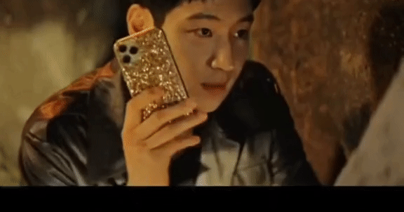 Thích thú loạt cảnh nói tiếng Việt ở phim Hàn vừa lên sóng, nam chính thoại đúng một câu mà khán giả mê mẩn - Ảnh 5. Thích thú loạt cảnh nói tiếng Việt ở phim Hàn vừa lên sóng, nam chính thoại đúng một câu mà khán giả mê mẩn - Ảnh 5.