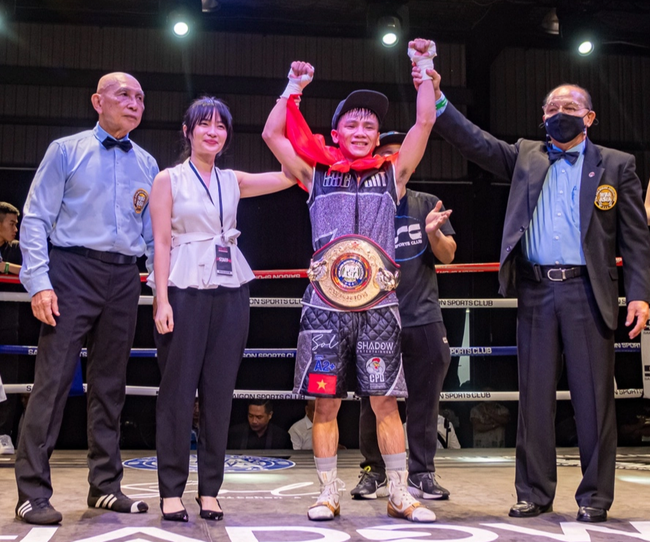 Giải đấu boxing tranh đai WBA Châu Á lần đầu tiên tại Việt Nam, Nam vương Trương Đình Hoàng thượng đài - Ảnh 4.