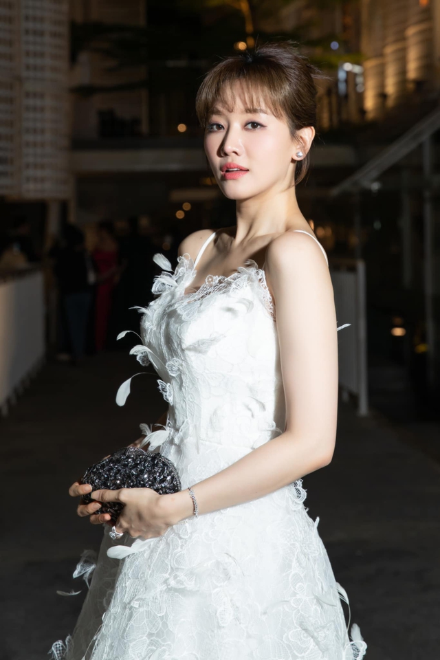 Cùng một bài hát sau 9 năm: Hari Won nhan sắc thăng hạng, hát thế nào mà gây sốt MXH? - Ảnh 5.