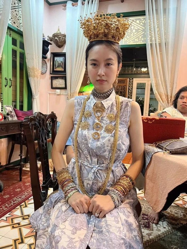 Mỹ nhân chuyển giới đẹp nhất Thái Lan Nong Poy kết hôn, danh tính chồng gây bất ngờ - Ảnh 4.