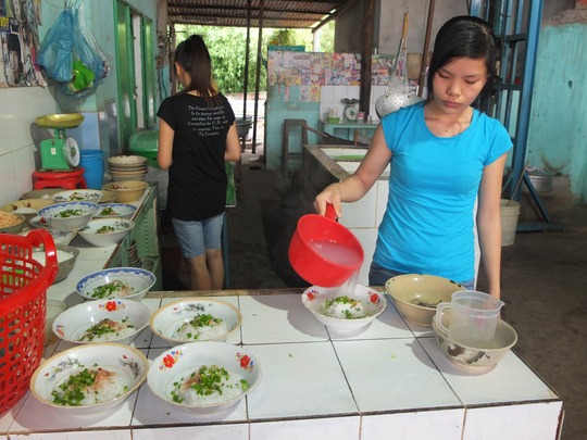 Ở Tây Ninh có món bún cực tối giản, chỉ 7k/tô nhưng lại là món ăn được người dân yêu thích - Ảnh 4.