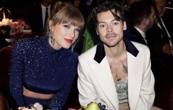 Taylor Swift nhiệt tình chúc mừng khi tình cũ Harry Styles nhận giải Grammy - Ảnh 4.