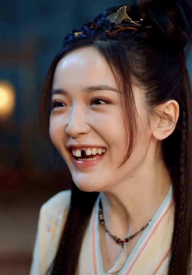 Nữ chính xấu nhất phim Trung gần đây: 5 lần hủy dung khiến dân tình khóc thét, ngoài đời là Gen Z trẻ đẹp - Ảnh 5.