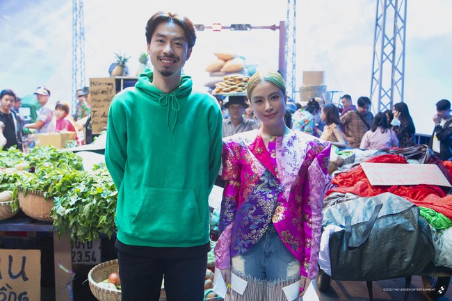 Xem ngay MV mới của Đen V&acirc;u: Kh&ocirc;ng c&oacute; Ho&agrave;ng Thuỳ Linh, cũng chẳng c&oacute; đ&aacute;m hỏi n&agrave;o cả! - Ảnh 6.