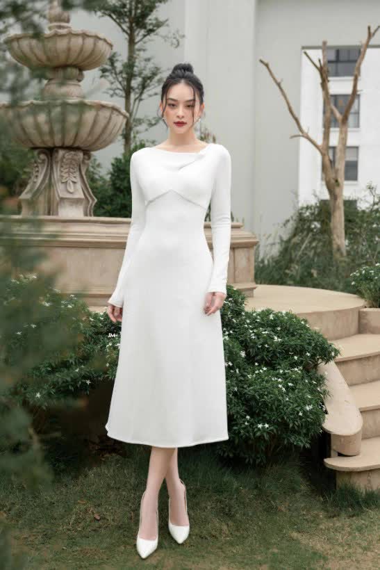 Diện v&aacute;y liền sang chảnh như Quỳnh Lương trong Valentine n&agrave;y - Ảnh 11.