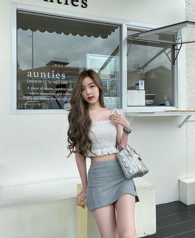 8 chi&ecirc;u phối đồ cao tay của hội mặc đẹp xứ Ch&ugrave;a V&agrave;ng - Ảnh 4.