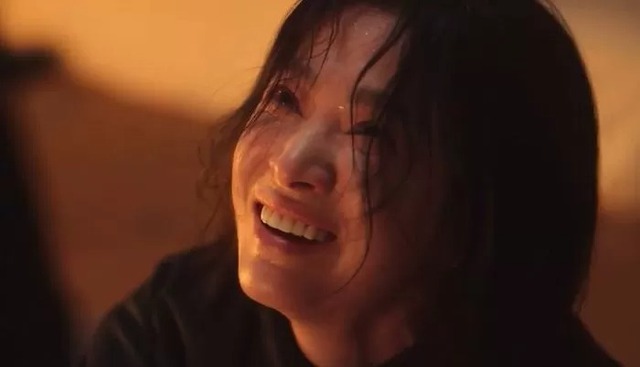 Lâu rồi mới có phim Hàn được chấm điểm tuyệt đối bởi giới phê bình quốc tế, nữ chính đỉnh đến không thể rời mắt - Ảnh 3.