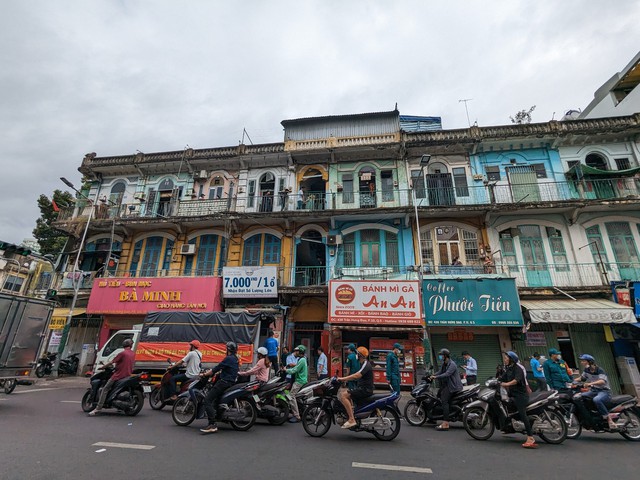 Cuộc sống tại căn hộ hiện đại của người dân TP.HCM sau khi di dời khỏi chung cư cũ nát: “Mọi thứ đang tốt dần lên” - Ảnh 1. Cuộc sống tại căn hộ hiện đại của người dân TP.HCM sau khi di dời khỏi chung cư cũ nát: “Mọi thứ đang tốt dần lên” - Ảnh 1.