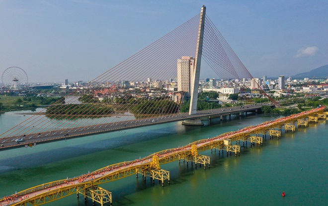 Nhiều trẻ mồ côi vì Covid-19 chạy bộ gây quỹ xây trường, giúp đỡ học sinh khó khăn - Ảnh 4. Nhiều trẻ mồ côi vì Covid-19 chạy bộ gây quỹ xây trường, giúp đỡ học sinh khó khăn - Ảnh 4.