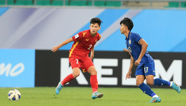 Giống thầy Park Hang-seo, HLV Troussier sẽ mở kh&oacute;a th&agrave;nh c&ocirc;ng vũ kh&iacute; cho U23 Việt Nam? - Ảnh 3.