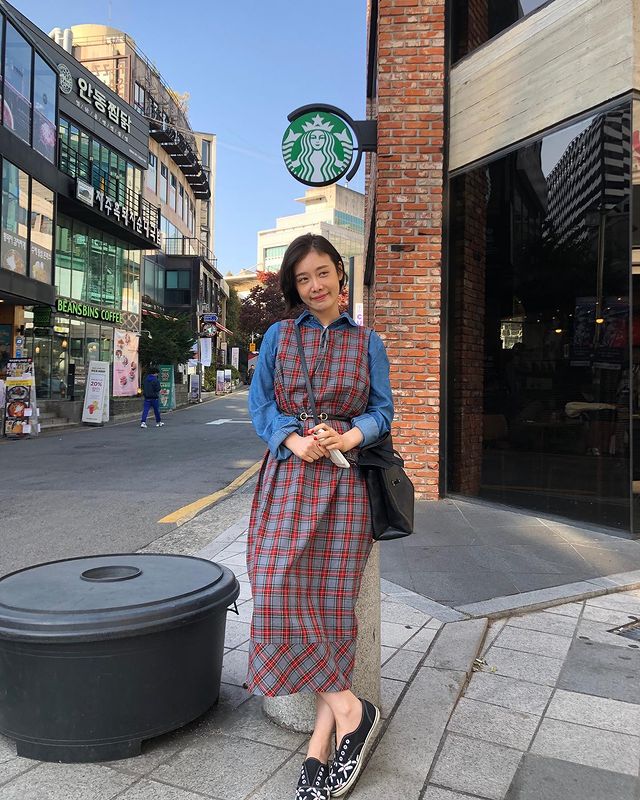 Style đời thường của ác nữ diễn đỉnh nhất The Glory: Siêu cool siêu cuốn, ngắm xong chỉ muốn copy ngay - Ảnh 11.