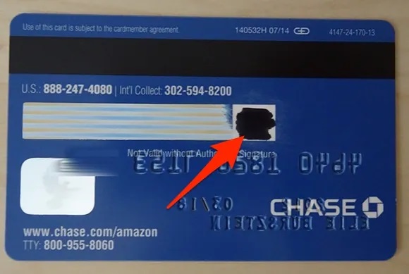 Đây là 3 số bí mật ở mặt sau thẻ tín dụng không được cho ai biết: Cạo ngay hoặc che mờ đi, nếu không là mất sạch tiền! - Ảnh 2.