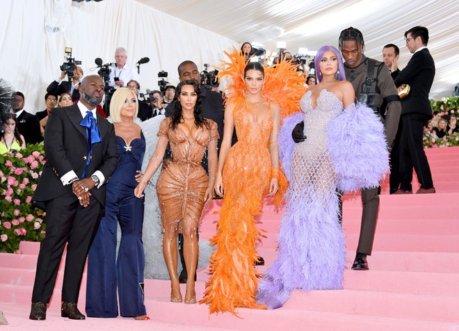 Nhà Kardashian - Jenner bị cấm cửa tại Met Gala? - Ảnh 1.