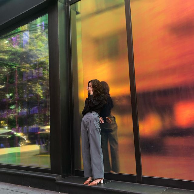 Soi tủ đồ của ‘ác nữ’ lẳng lơ nhất The Glory: Trên phim ăn diện nóng bỏng chứ ngoài đời siêu tối giản và thanh lịch - Ảnh 11.