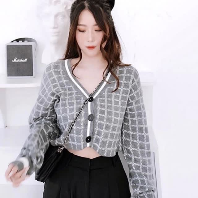 Biểu tượng thời trang công sở tầm này chắc chắn thuộc về nữ MC dự báo thời tiết The Glory - Ảnh 18. Biểu tượng thời trang công sở tầm này chắc chắn thuộc về nữ MC dự báo thời tiết The Glory - Ảnh 18.