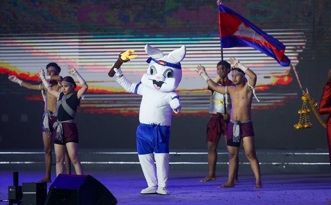Campuchia treo thưởng chưa từng có cho VĐV đoạt HCV SEA Games - Ảnh 1.